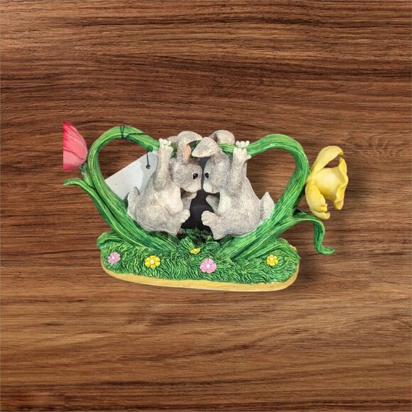 Charming Tails Bunny Buddies Tulip Flowers Rabbit Spring Artist Dean Griff 1996 - Picture 1 of 11